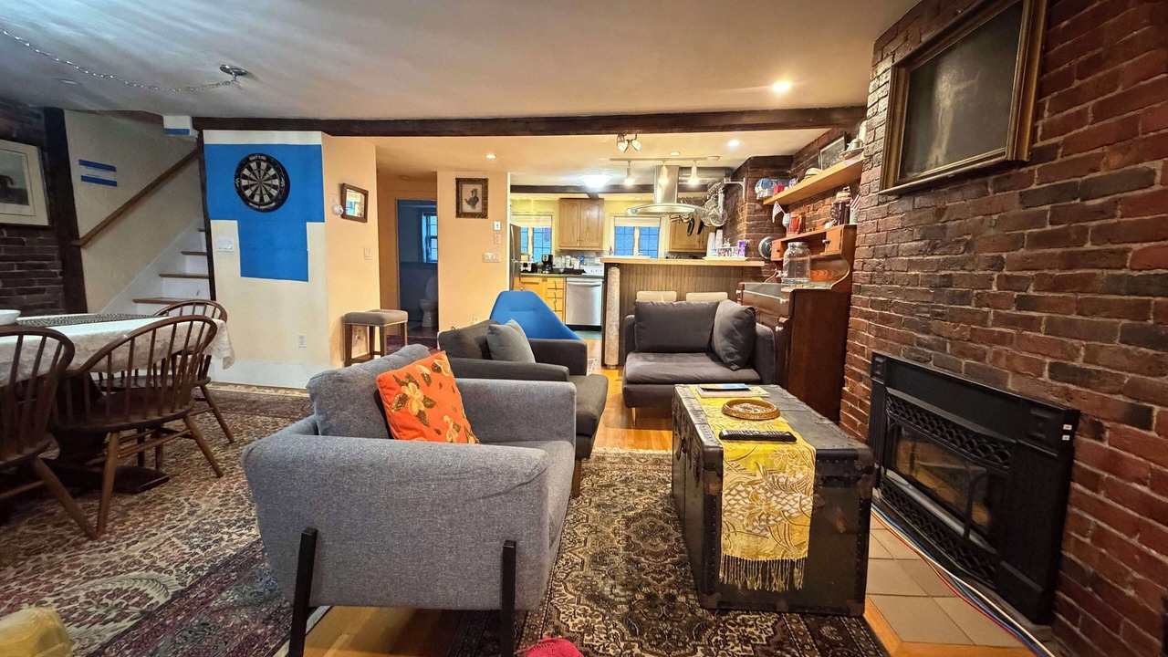 Photo of Livingroom in Chinatown