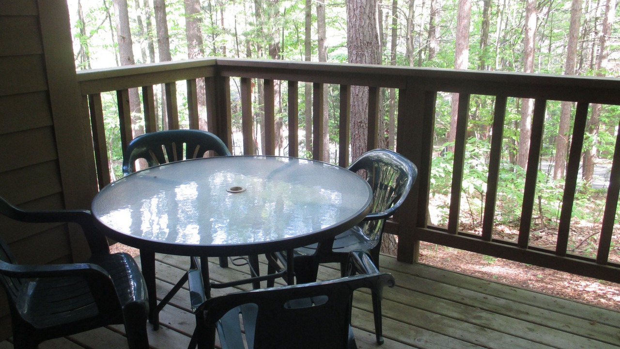 Photo of Patio Balcony in Maple City