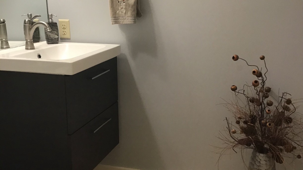Photo of Bathroom in Maple City