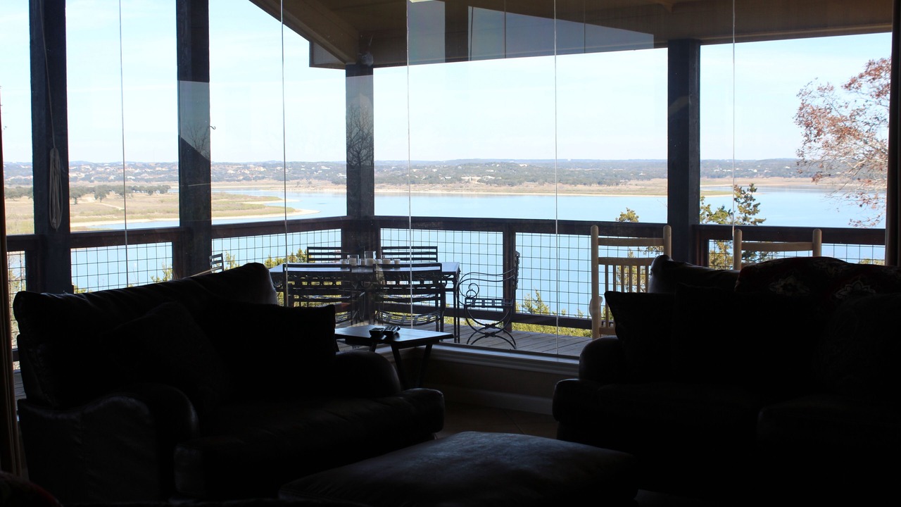 Photo of Bedroom in Canyon Lake