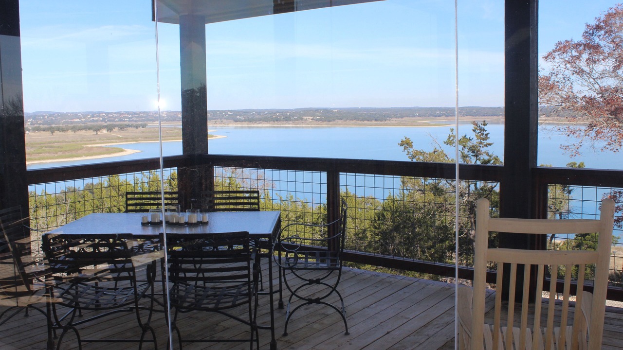 Photo of Bedroom in Canyon Lake