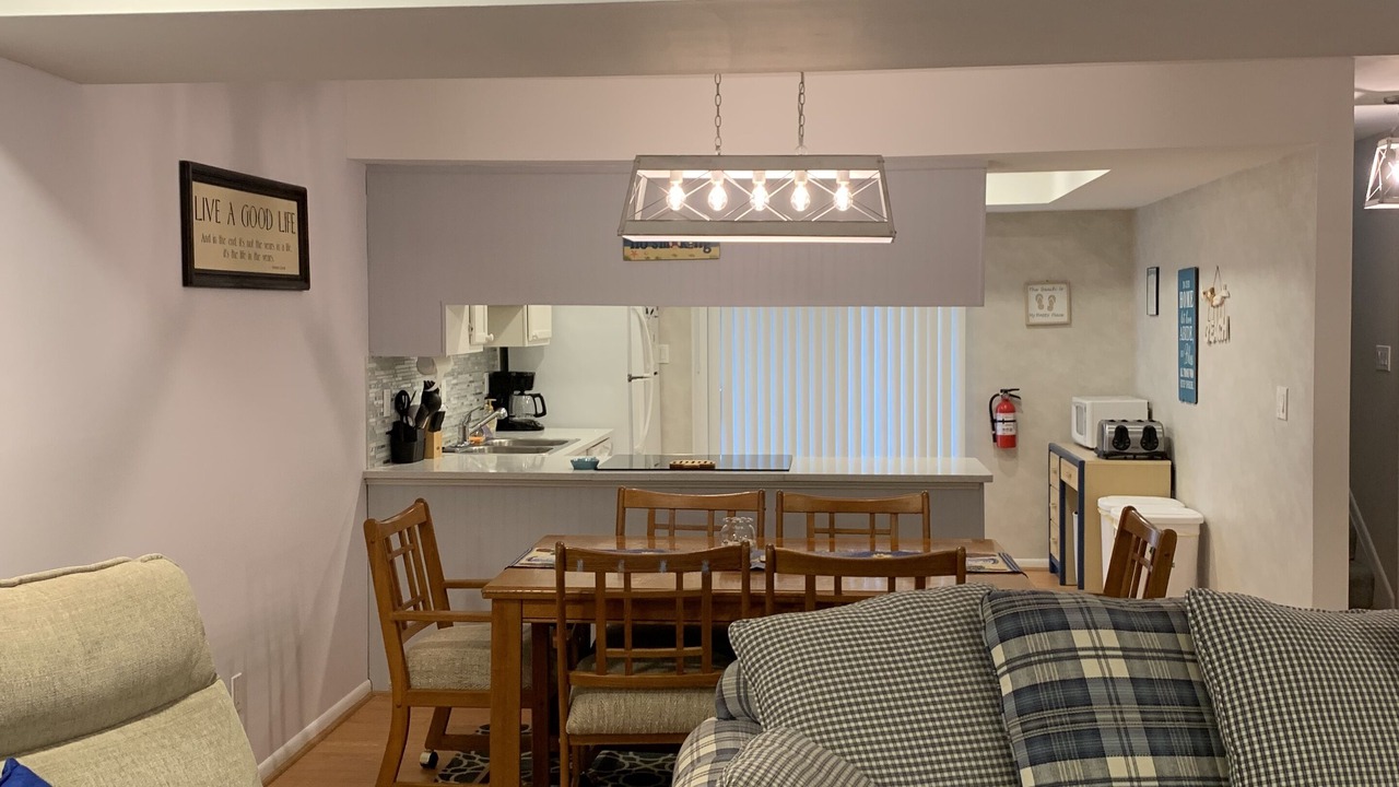 Photo of Livingroom in Northeast Virginia Beach