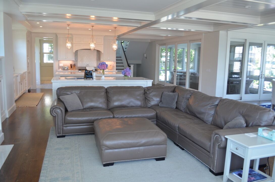 Photo of Livingroom in Popponesset