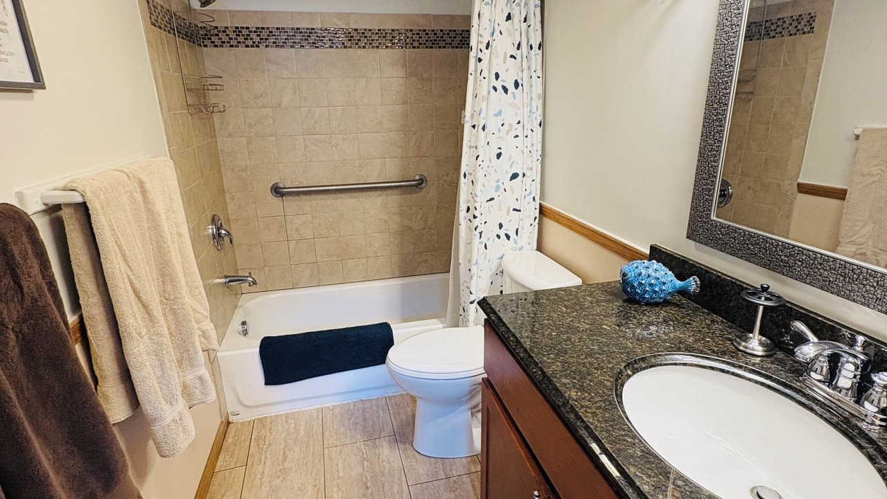 Photo of Bathroom in Twin Lake