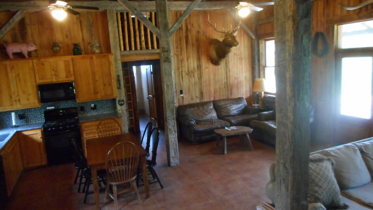 Photo of Bedroom in Buchanan Dam