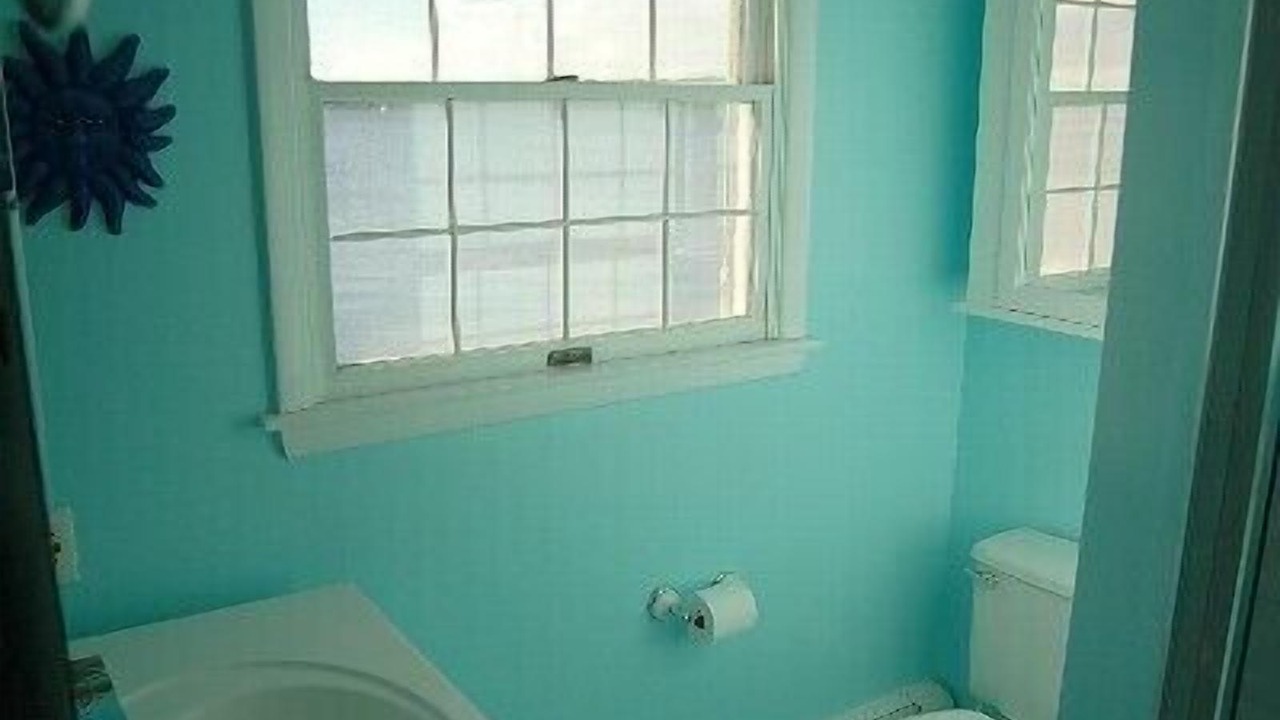 Photo of Bathroom in Hampton Bays