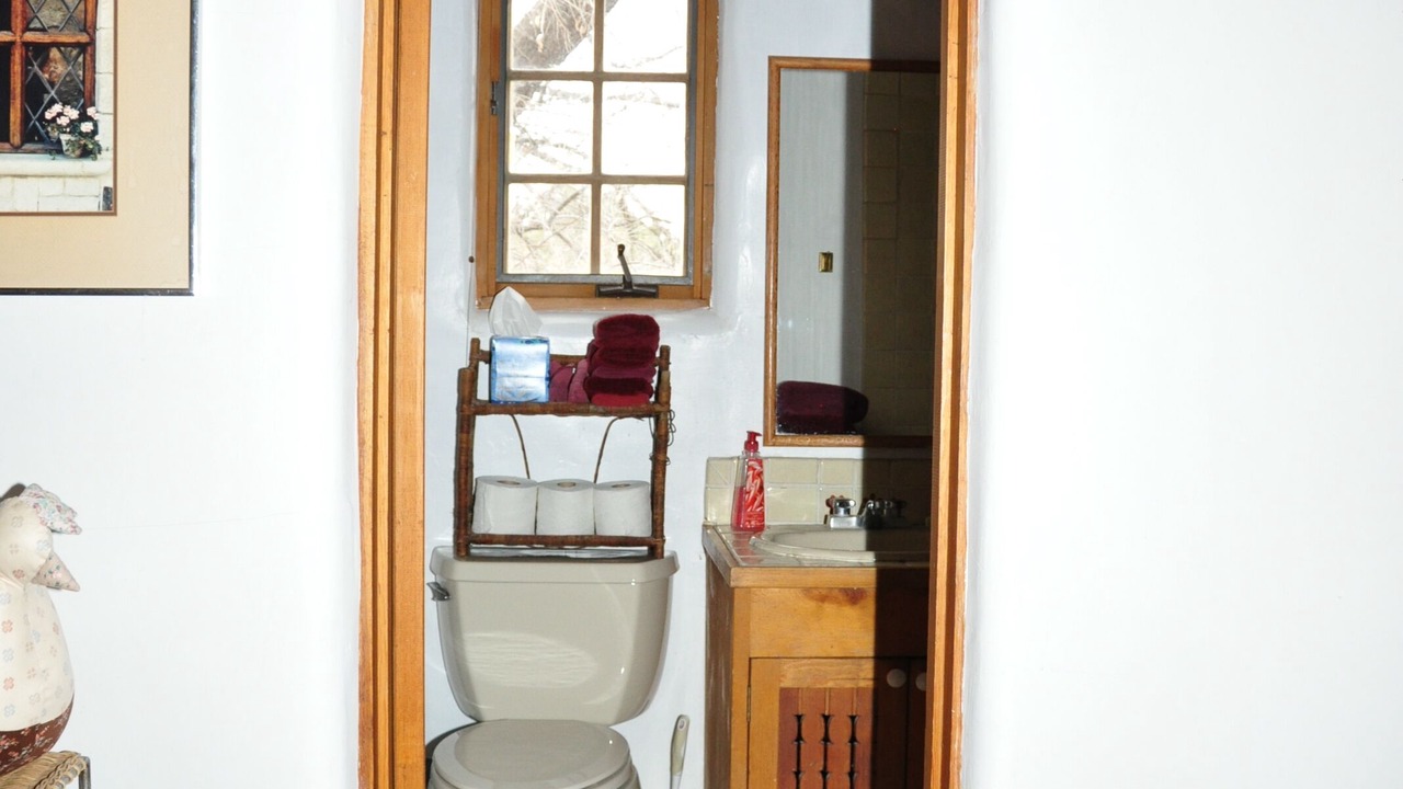 Photo of Bathroom in Tesuque