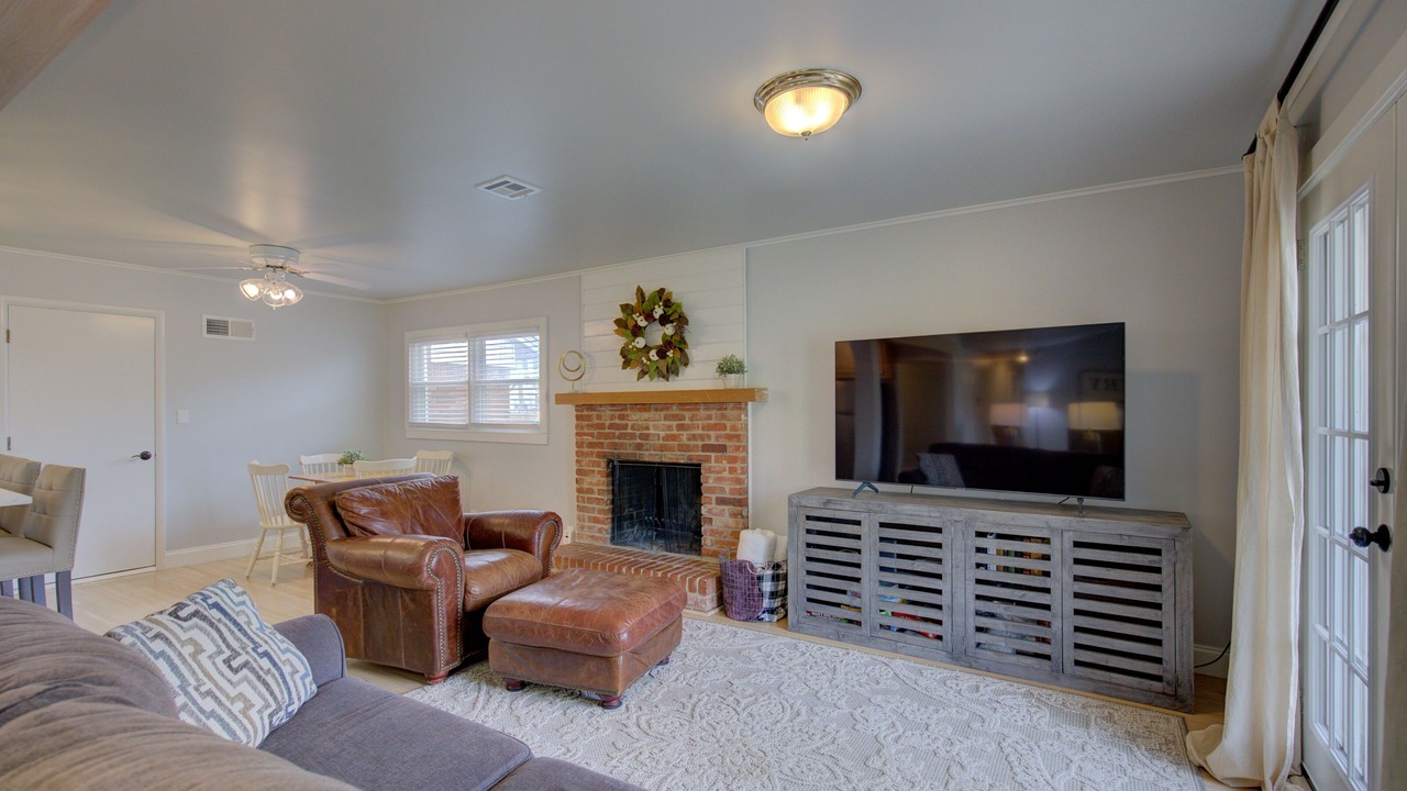 Photo of Livingroom in Tulsa