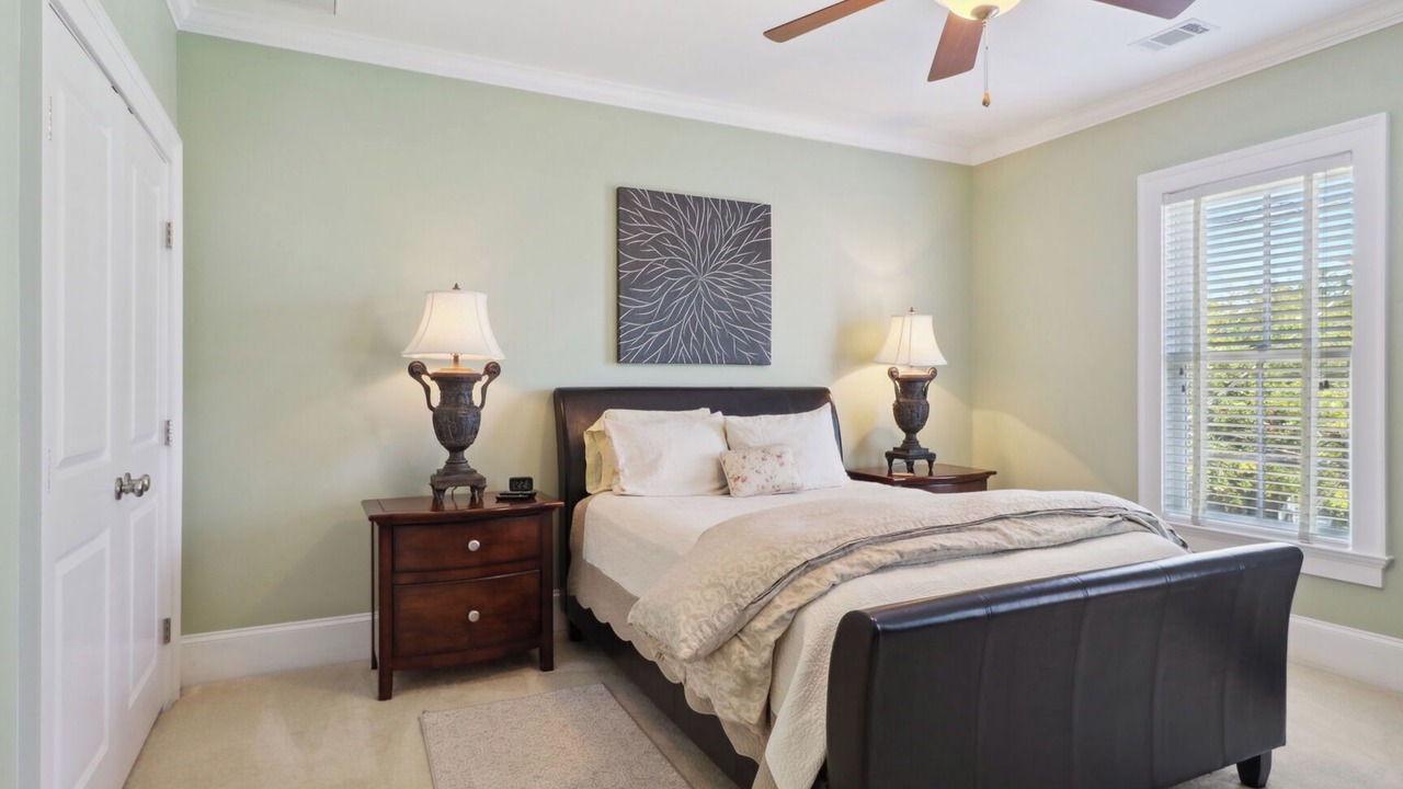 Photo of Bedroom in Beach Institute
