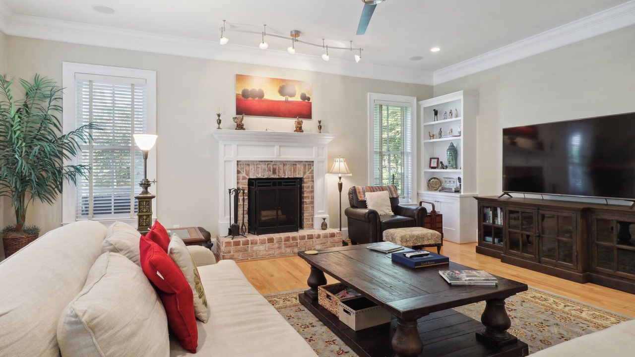 Photo of Livingroom in Beach Institute