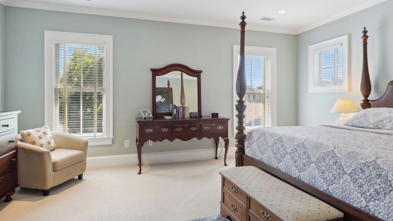 Photo of Bedroom in Beach Institute