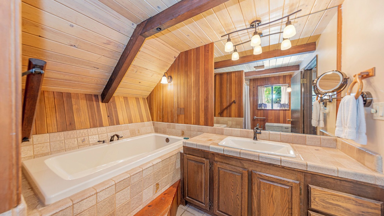 Photo of Bathroom in Fish Camp