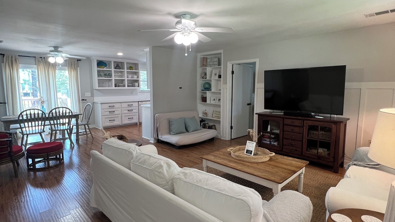 Photo of Livingroom in Orange Beach