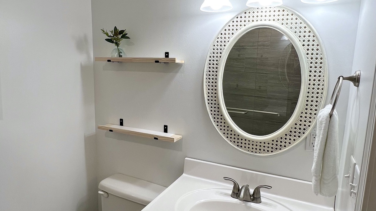 Photo of Bathroom in Orange Beach