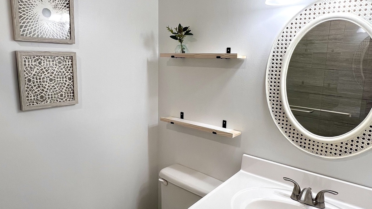 Photo of Bathroom in Orange Beach