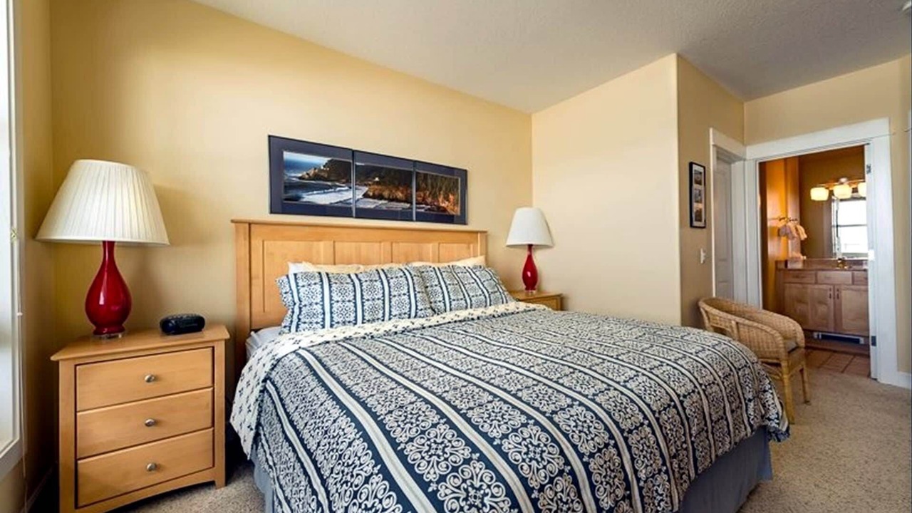 Photo of Bedroom in Lincoln City