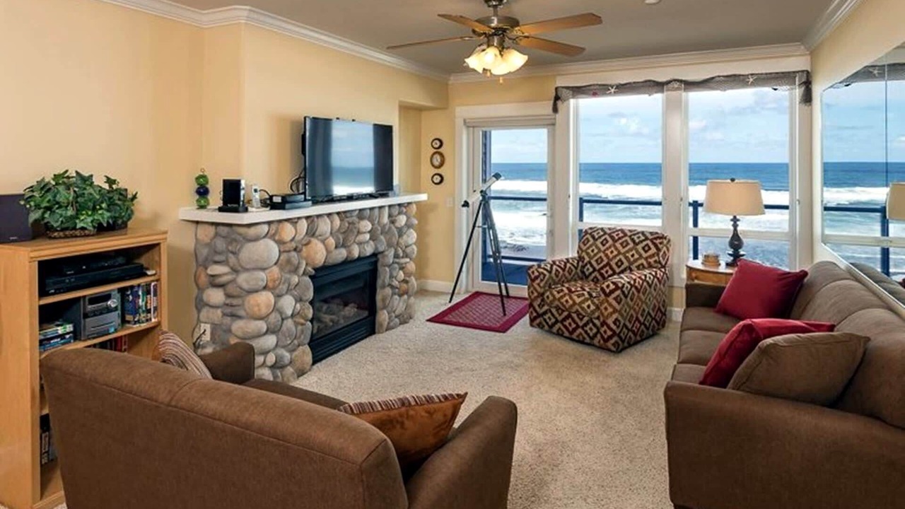 Photo of Livingroom in Lincoln City