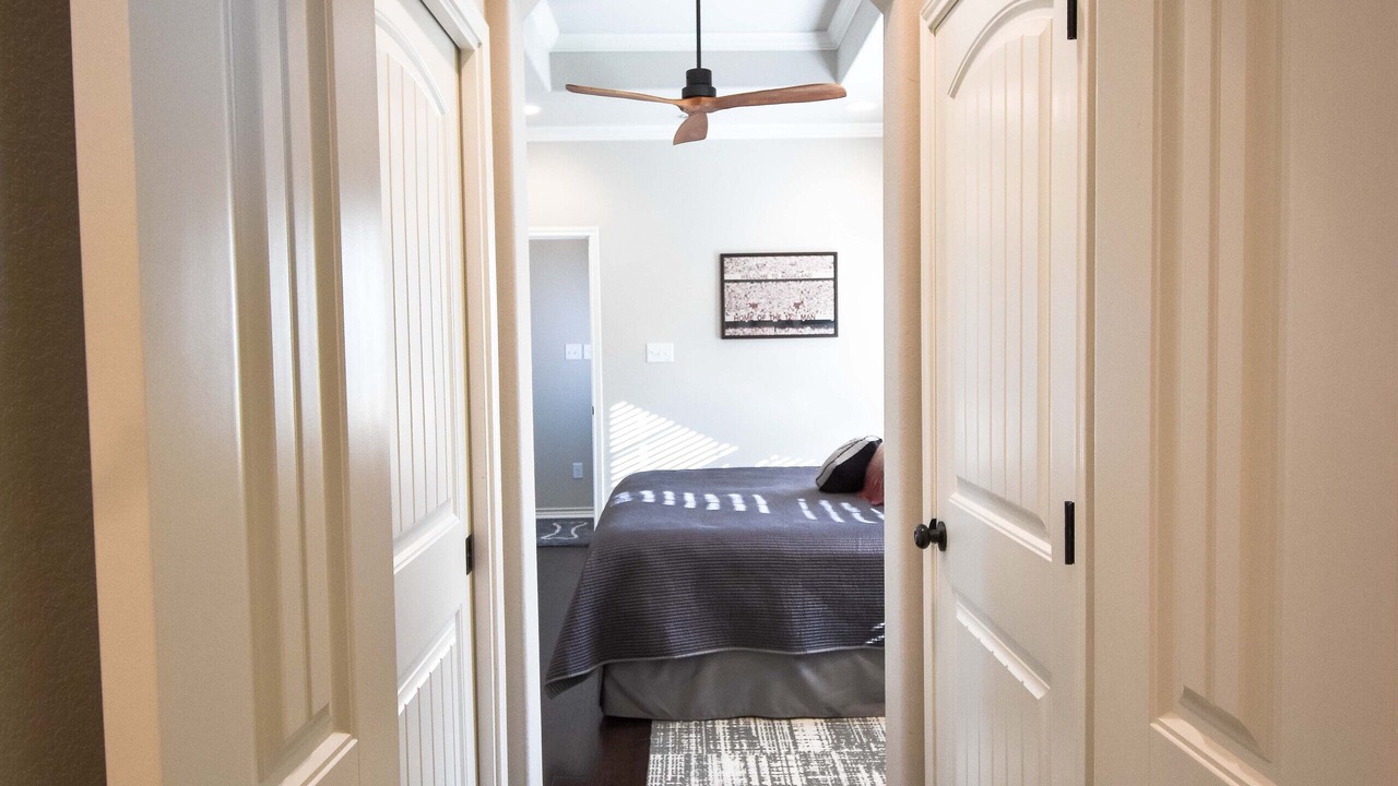 Photo of Bedroom in Southern Plantation