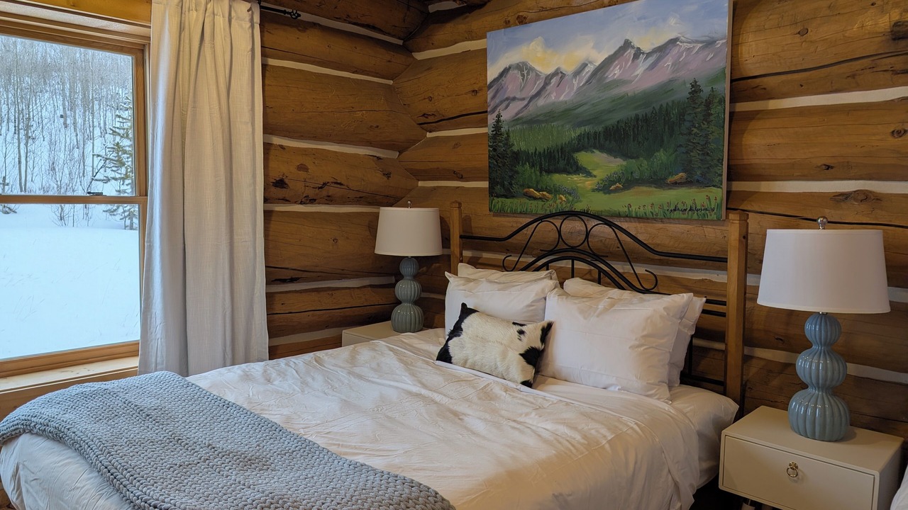 Photo of Bedroom in Pinedale