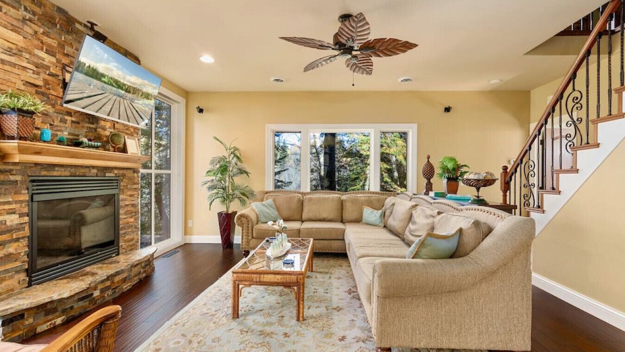 Photo of Livingroom in Crosslake