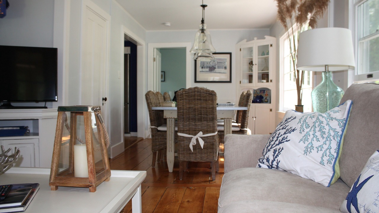 Photo of Livingroom in East Chop