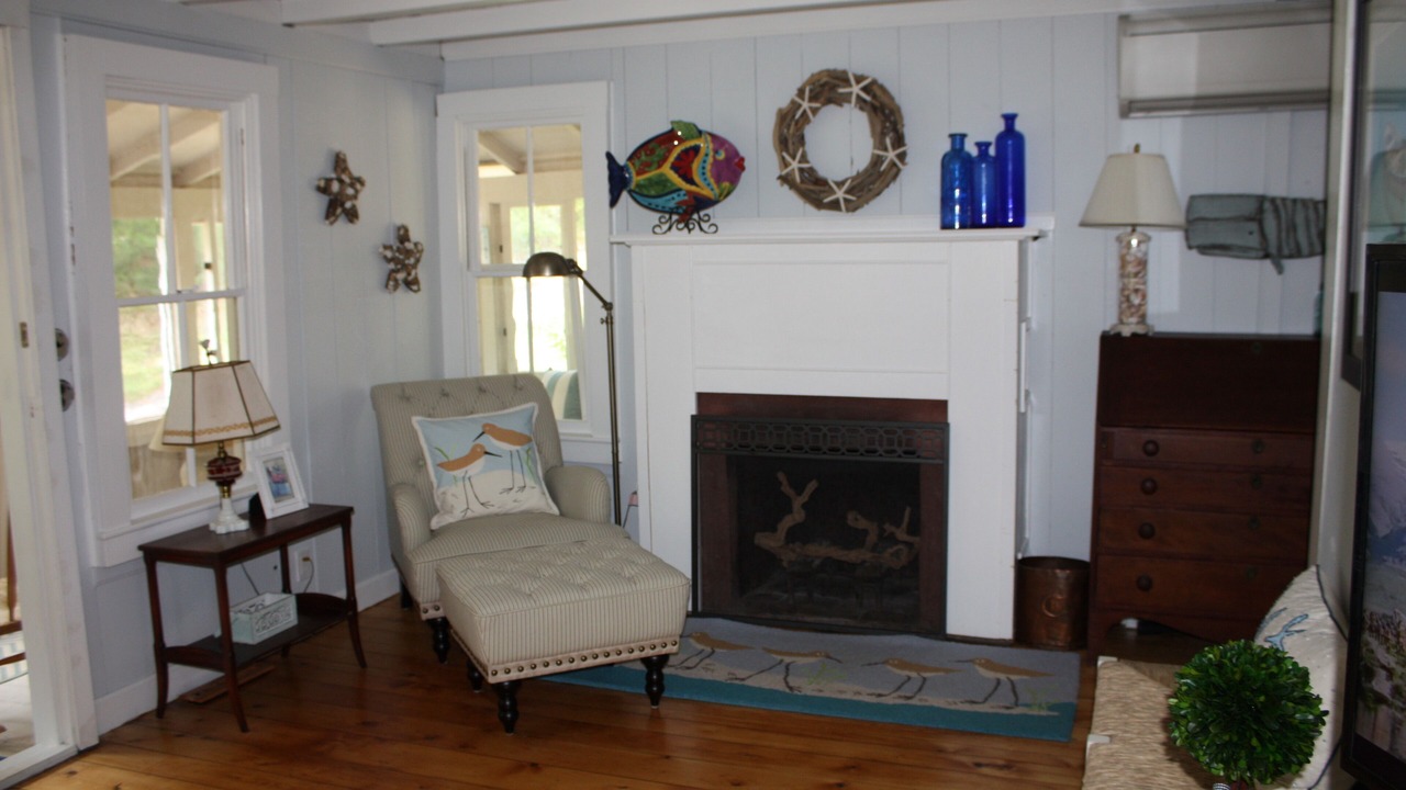 Photo of Livingroom in East Chop