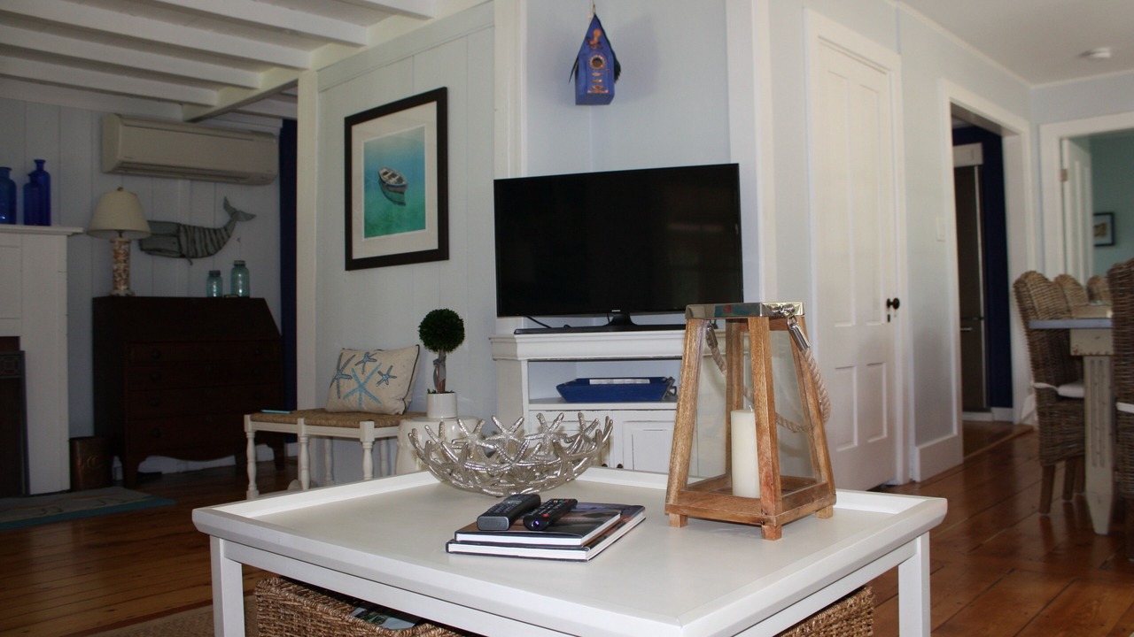 Photo of Livingroom in East Chop