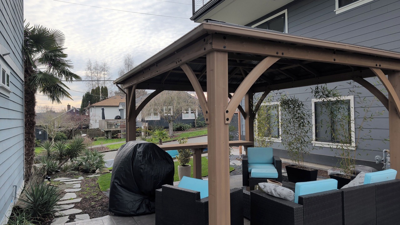 Photo of Patio Balcony in Genesee