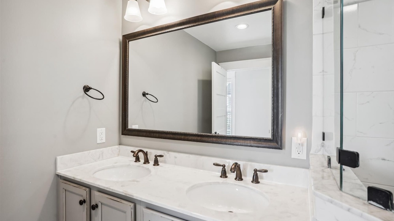 Photo of Bathroom in Nags Head