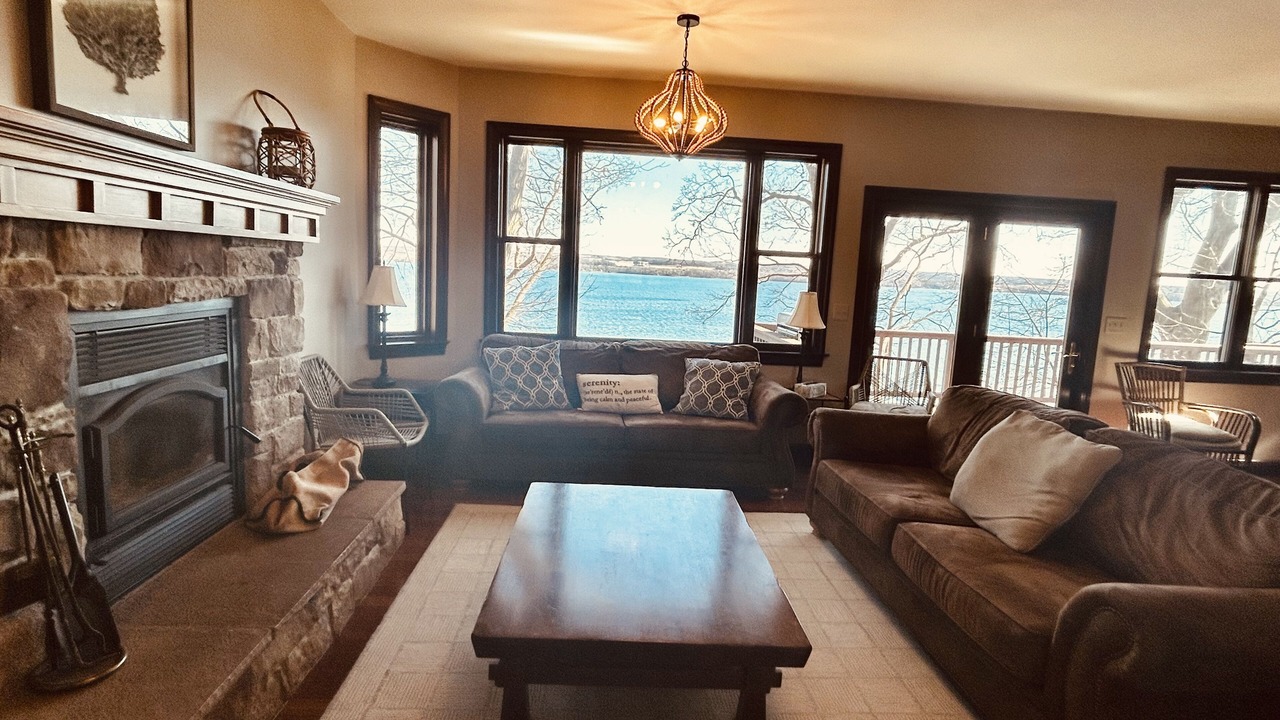 Photo of Livingroom in Seneca Falls