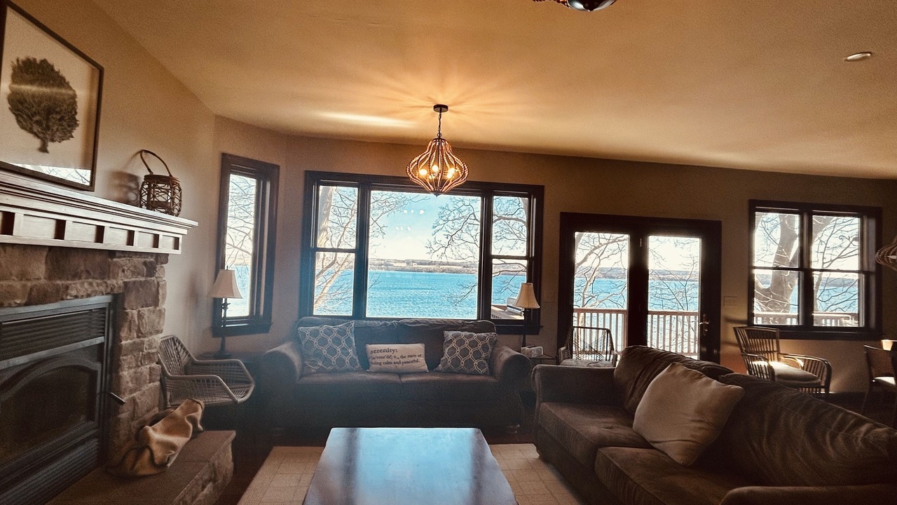 Photo of Livingroom in Seneca Falls