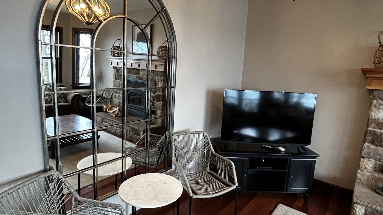 Photo of Livingroom in Seneca Falls