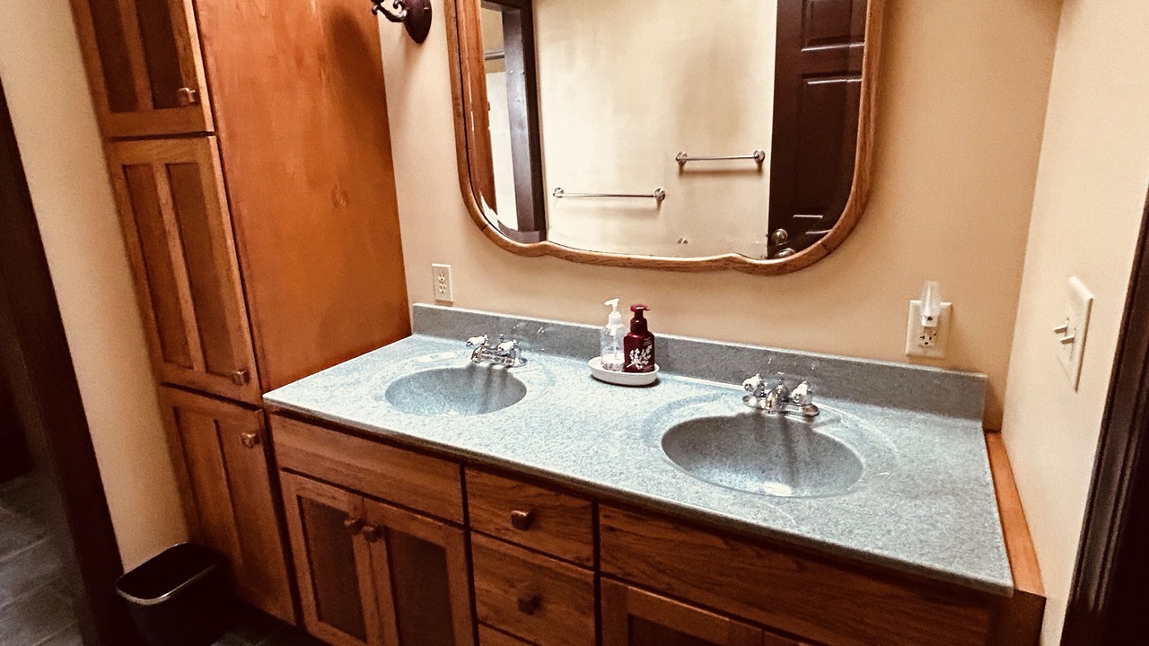 Photo of Bathroom in Seneca Falls