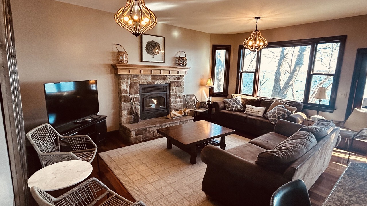 Photo of Livingroom in Seneca Falls