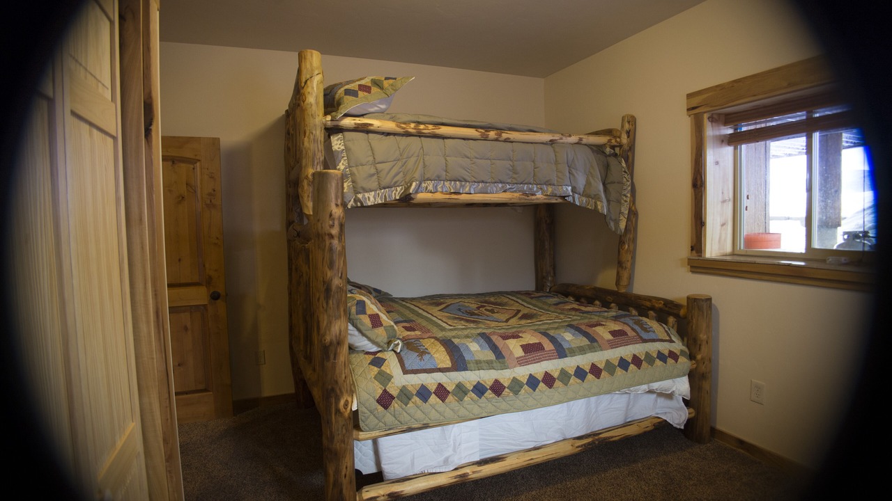 Photo of Bedroom in Island Park