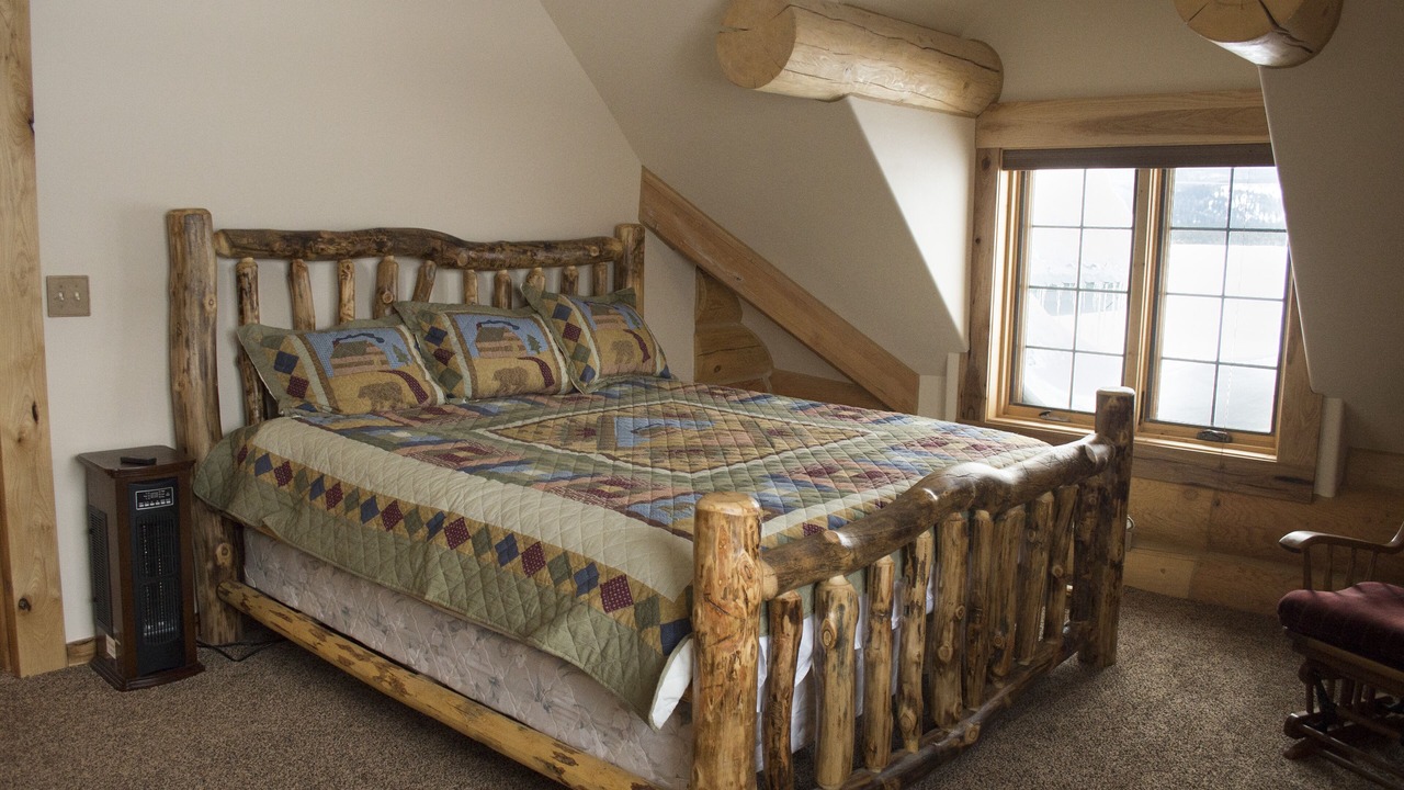 Photo of Bedroom in Island Park