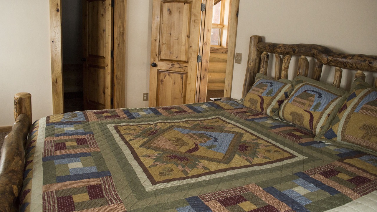 Photo of Bedroom in Island Park