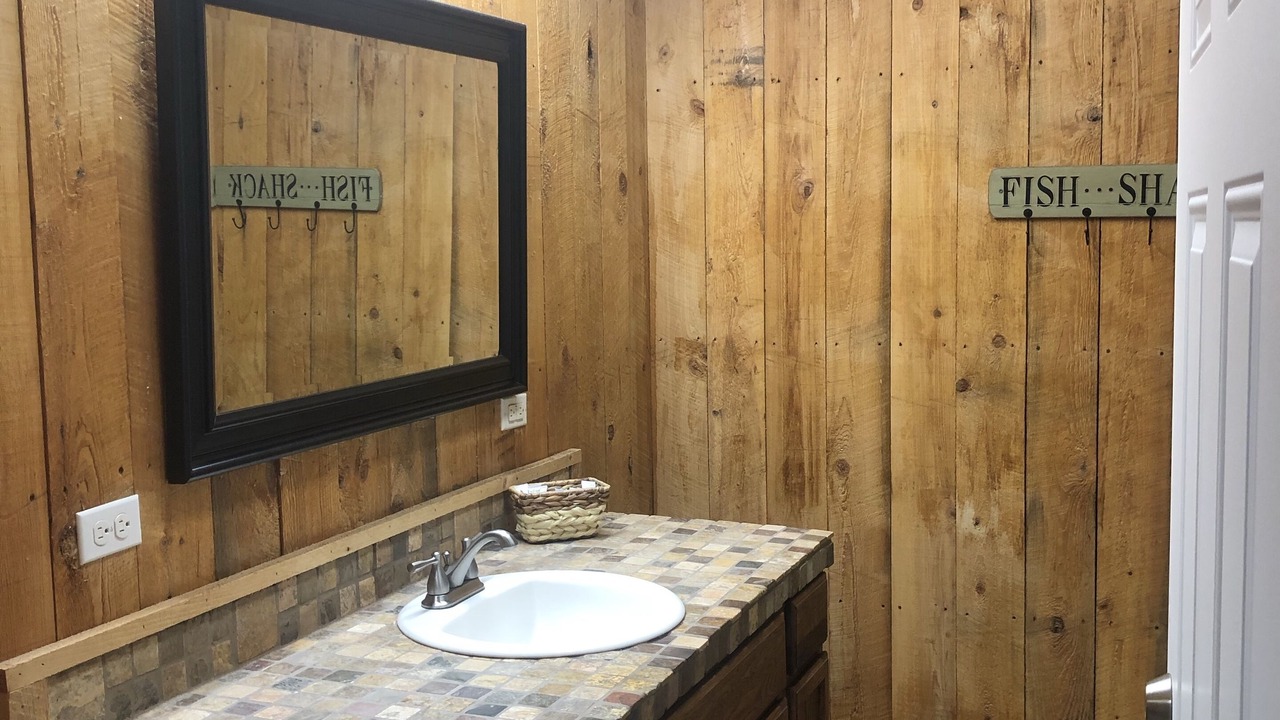Photo of Bathroom in Samburg
