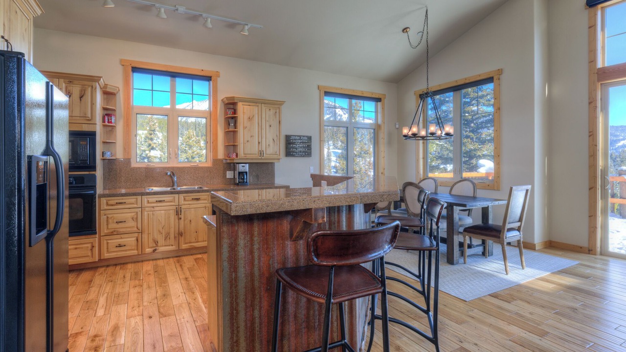 Photo of Kitchen in Antler Ridge