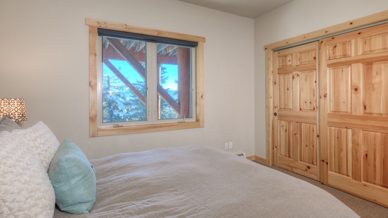 Photo of Bedroom in Antler Ridge