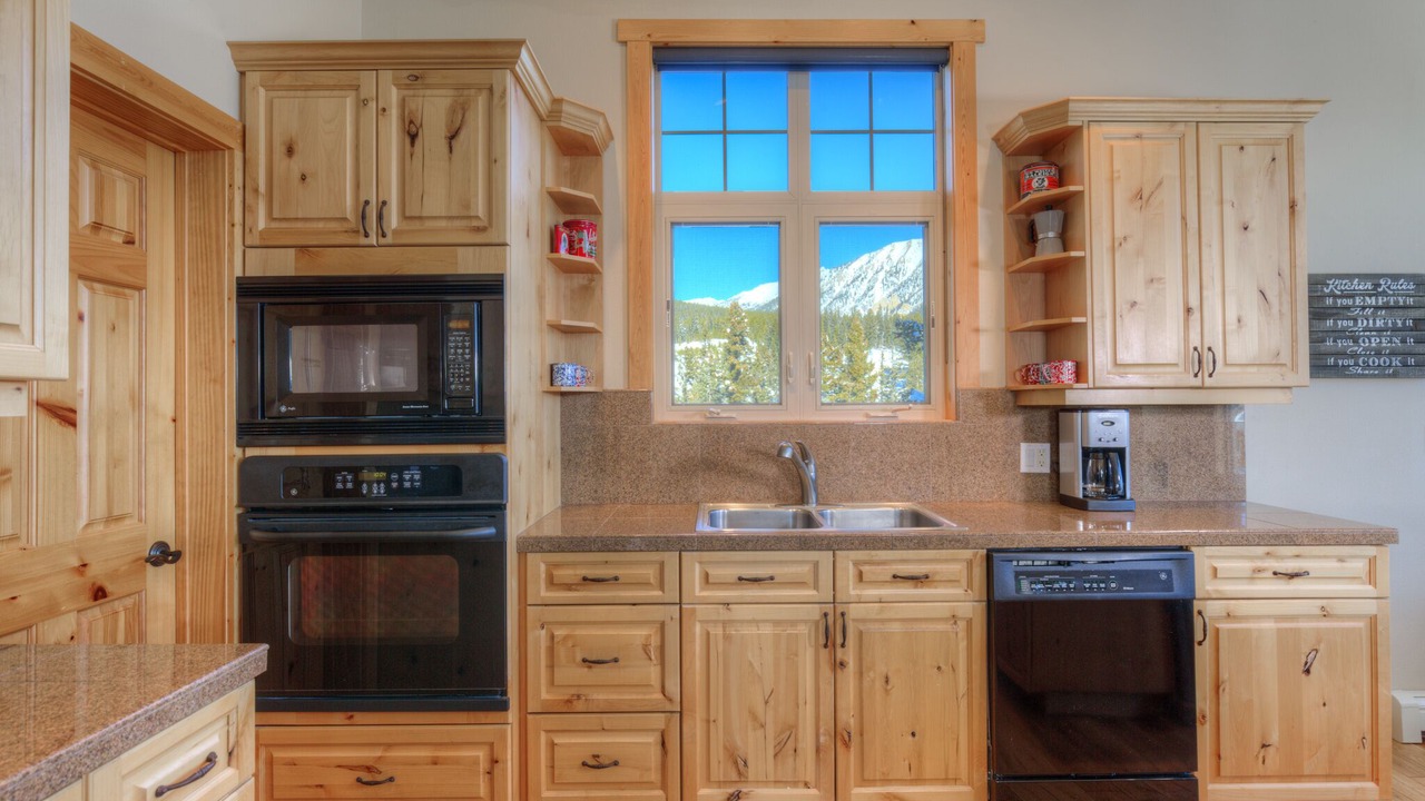 Photo of Kitchen in Antler Ridge