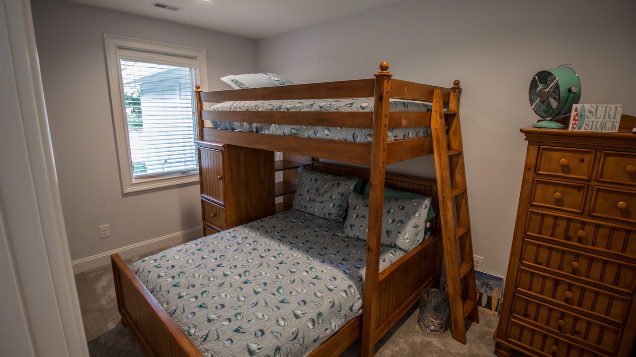 Photo of Bedroom in Palmetto Dunes