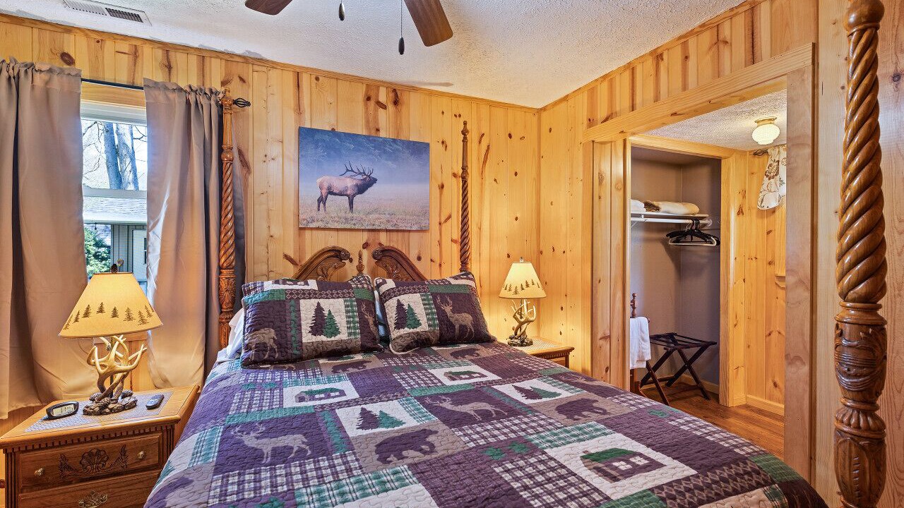 Photo of Bathroom in Maggie Valley