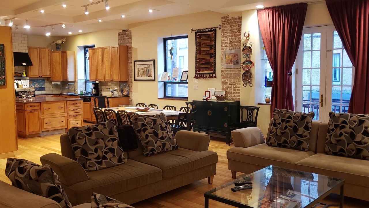 Photo of Others in River North