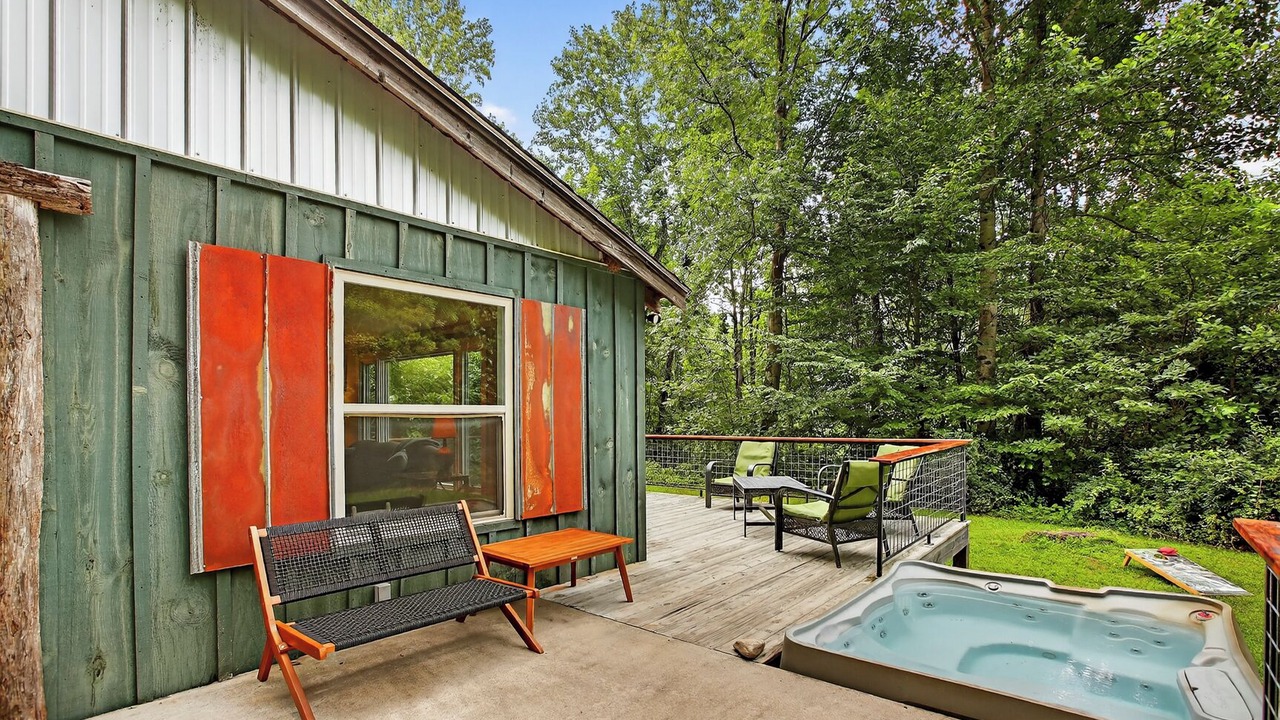 Photo of Patio Balcony in Candler