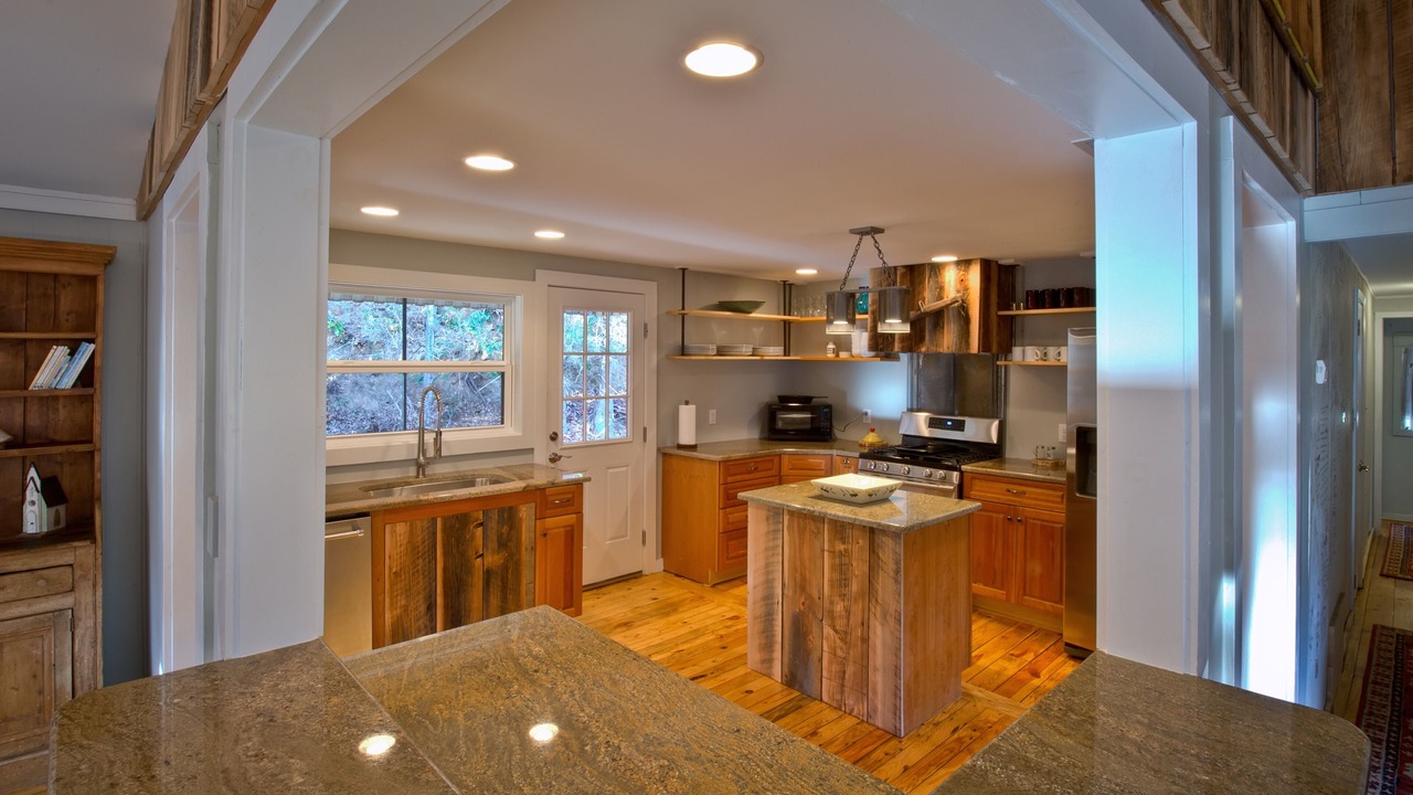Photo of Kitchen in Candler