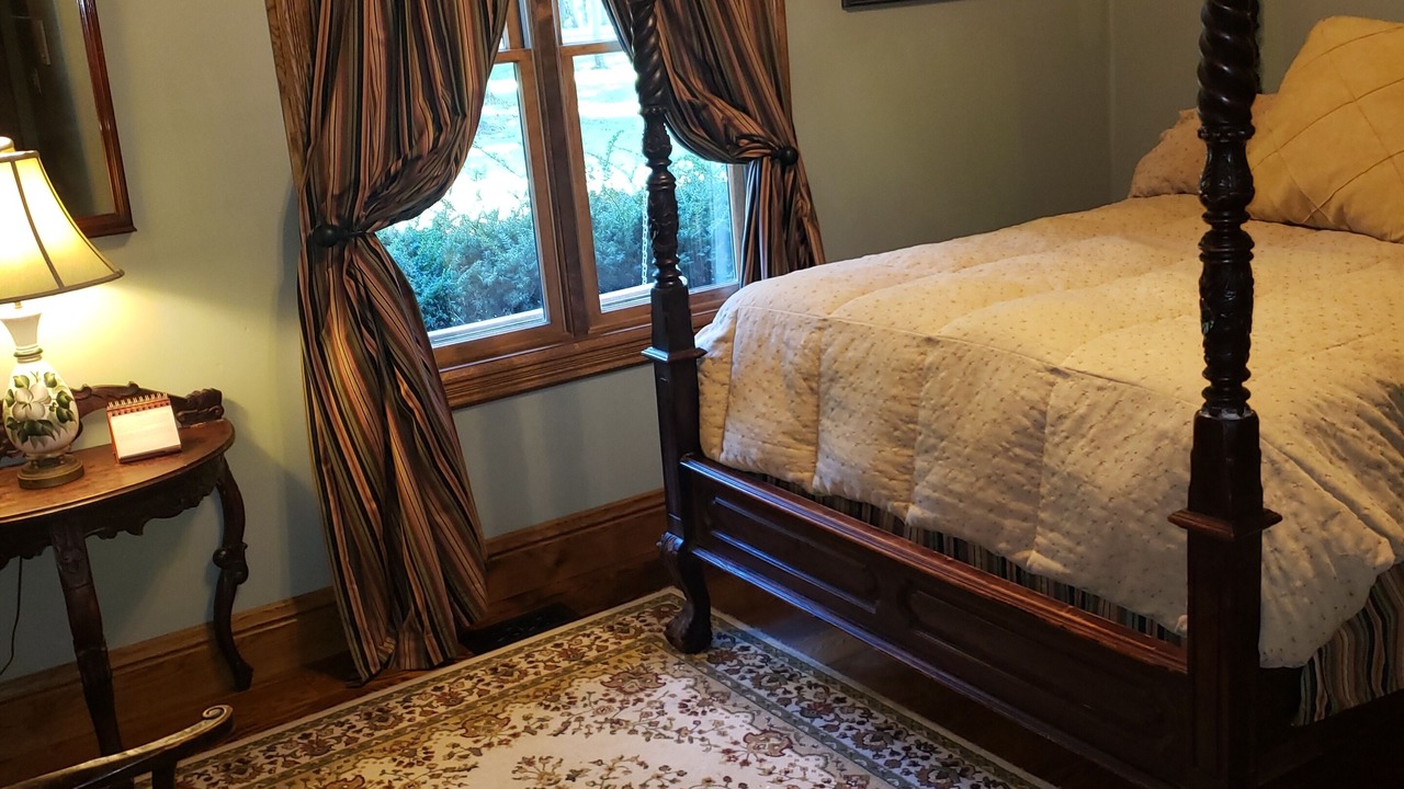 Photo of Bedroom in Lowder
