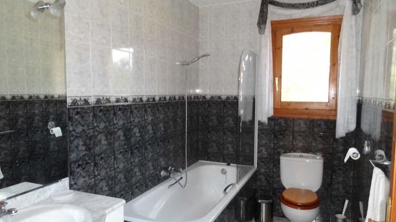 Photo of Bathroom in El Perello