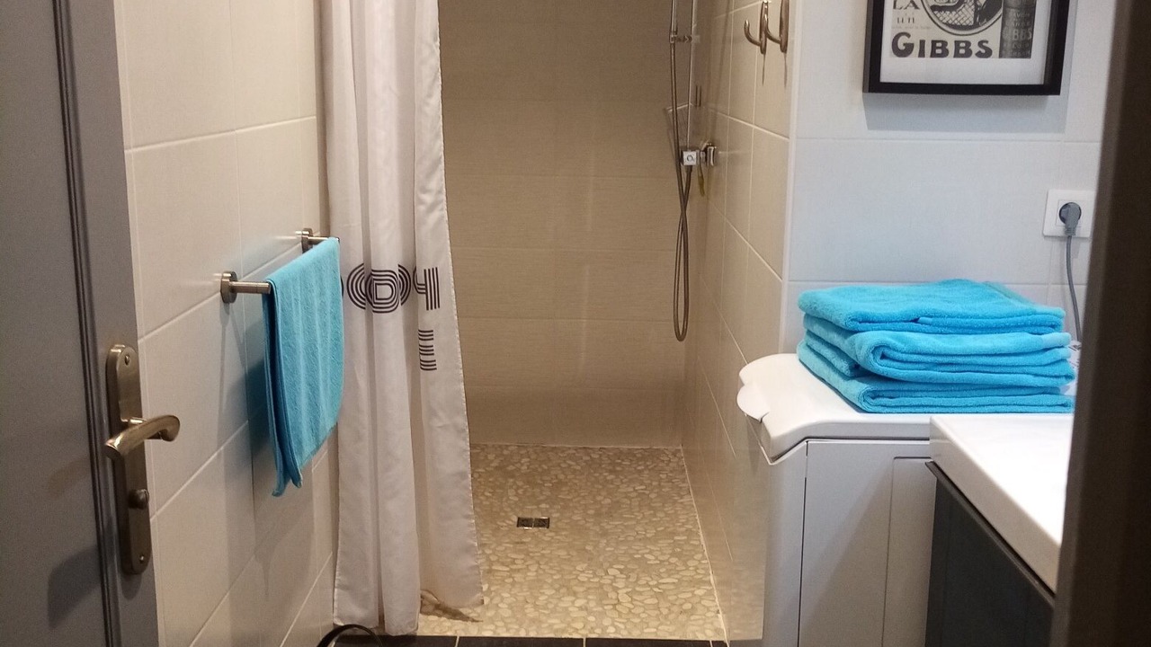 Photo of Bathroom in Villenave-d'Ornon