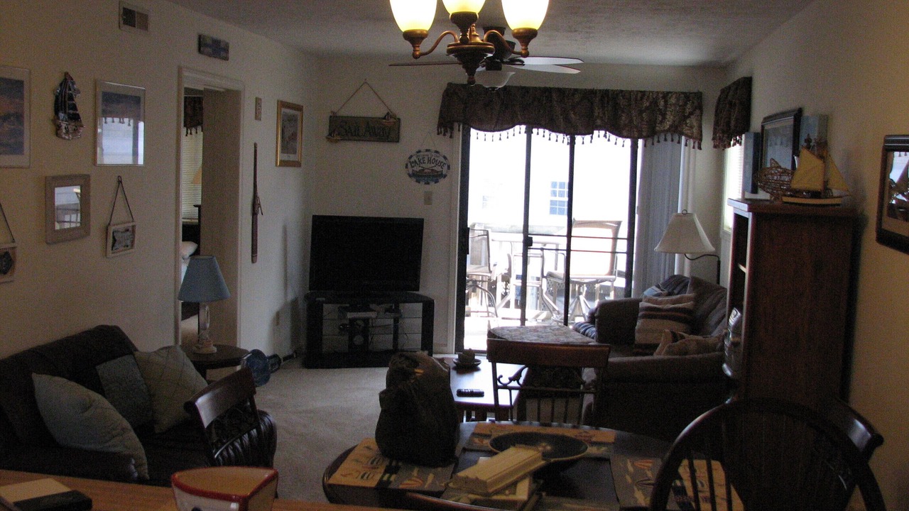 Photo of Livingroom in White Lake